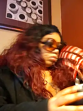 Snapshot of NailGoddessnow chatting on 12-31-24, 12:11 NailGoddessnow online show from 12-31-24, 12:11