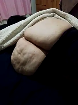 Snapshot of MegaAssMature chatting on 06-02-26, 01:07 MegaAssMature online show from 06-02-26, 01:07