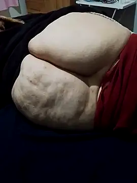 MegaAssMature online show from 06-18-26, 02:34