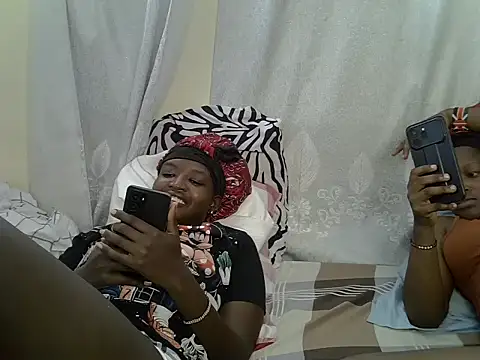 Snapshot of Lorainebabes chatting on 05-31-26, 02:02 Lorainebabes online show from 05-31-26, 02:02