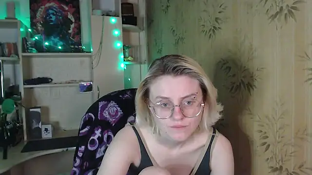   Freya    online show from 05-26-26, 12:17