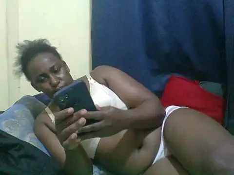 Snapshot of naughty-slender chatting on 06-30-26, 06:20 naughty-slender online show from 06-30-26, 06:20