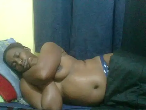 Snapshot of naughty-slender chatting on 07-12-26, 08:22 naughty-slender online show from 07-12-26, 08:22