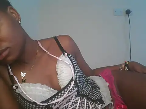 Snapshot of Logon20 chatting on 05-18-26, 06:08 Logon20 online show from 05-18-26, 06:08