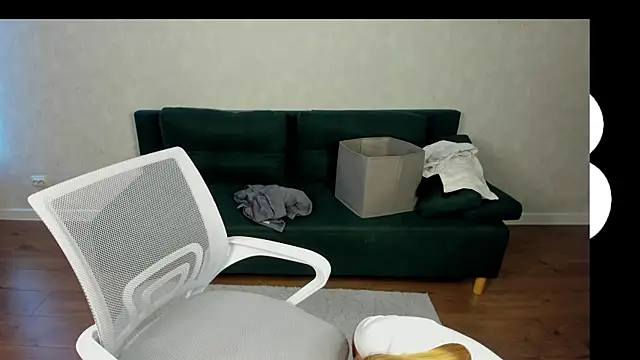 Shakira Lux online show from 07-17-26, 08:10