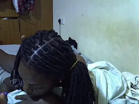Snapshot of cute_tamara09 chatting on 05-27-26, 07:00 cute tamara09 online show from 05-27-26, 07:00