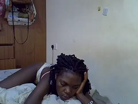 Snapshot of cute_tamara09 chatting on 06-17-26, 11:23 cute tamara09 online show from 06-17-26, 11:23