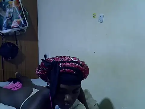 Snapshot of cute_tamara09 chatting on 07-15-26, 06:35 cute tamara09 online show from 07-15-26, 06:35