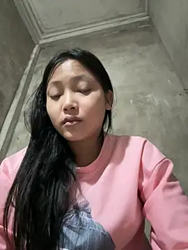 Snapshot of hinami-lo chatting on 06-02-26, 01:35 hinami-lo online show from 06-02-26, 01:35