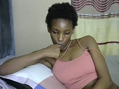 Snapshot of slim_ebon chatting on 05-28-26, 10:12 slim ebon online show from 05-28-26, 10:12
