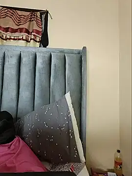 Snapshot of slim_ebon chatting on 07-17-26, 06:35 slim ebon online show from 07-17-26, 06:35