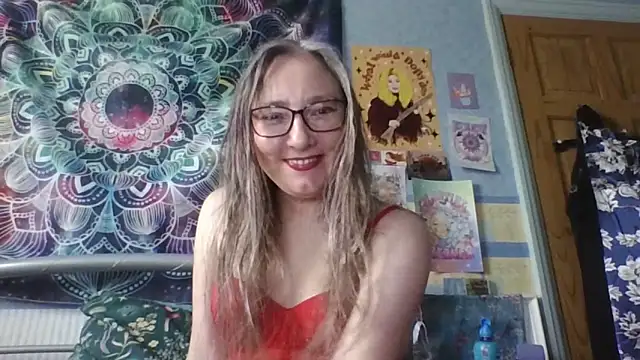 Snapshot of Izzylove47 chatting on 06-01-26, 11:12 Izzylove47 online show from 06-01-26, 11:12
