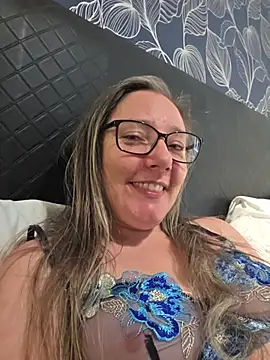 Izzylove47 online show from 07-17-26, 09:16