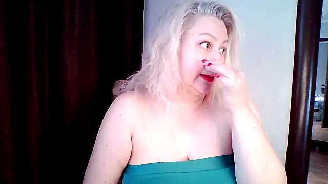 MissisXL online show from 05-26-26, 07:59