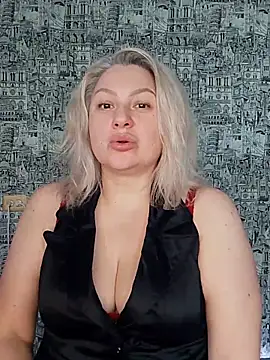 MissisXL online show from 05-31-26, 06:10
