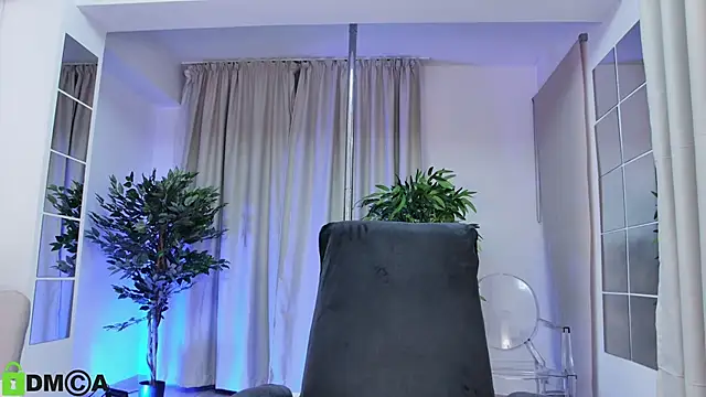LanaKream online show from 06-10-26, 06:18
