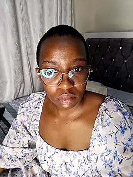 Snapshot of Miss-Temptasion chatting on 05-30-26, 03:36 Miss-Temptasion online show from 05-30-26, 03:36