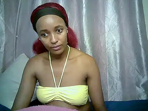 Snapshot of Slim_shy chatting on 06-04-26, 05:24 Slim shy online show from 06-04-26, 05:24