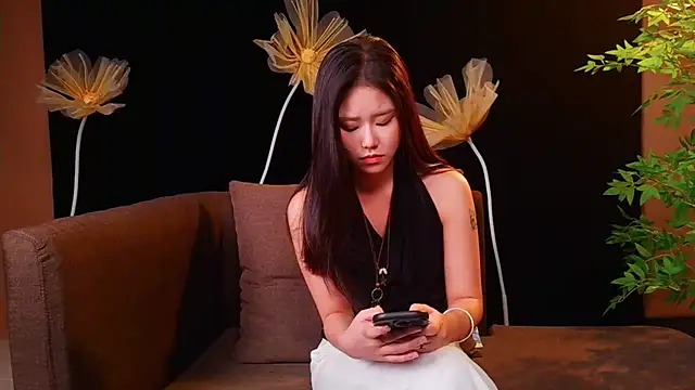 yu598188 online show from 06-01-26, 03:19