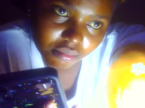 Snapshot of Yaspretty6 chatting on 07-10-26, 01:25 Yaspretty6 online show from 07-10-26, 01:25