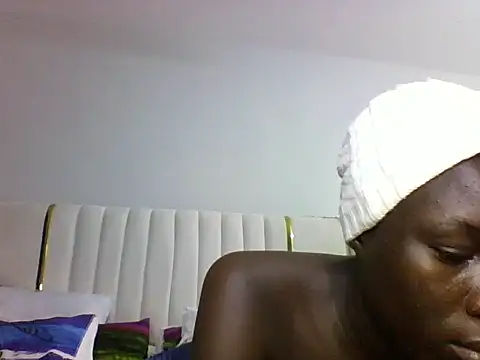 Snapshot of bluevile12 chatting on 07-14-26, 04:23 bluevile12 online show from 07-14-26, 04:23