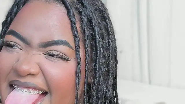 Ayanaa Ebony  online show from 06-06-26, 11:15