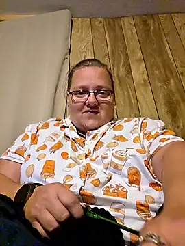 Snapshot of subbybabygirl696985 chatting on 05-18-26, 01:28 subbybabygirl696985 online show from 05-18-26, 01:28