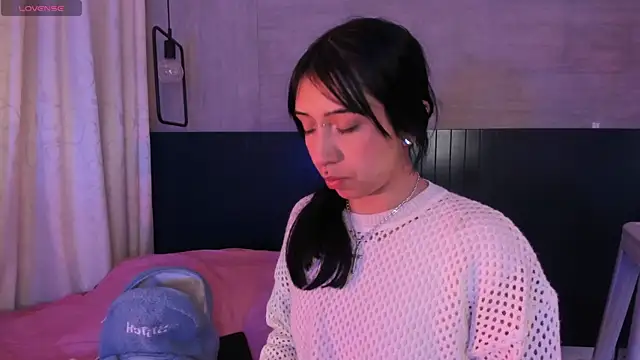 ByVanessa online show from 07-12-26, 04:03