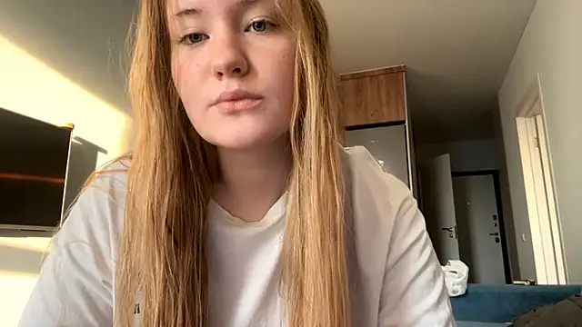 Lisi Kiss  online show from 05-21-26, 05:09