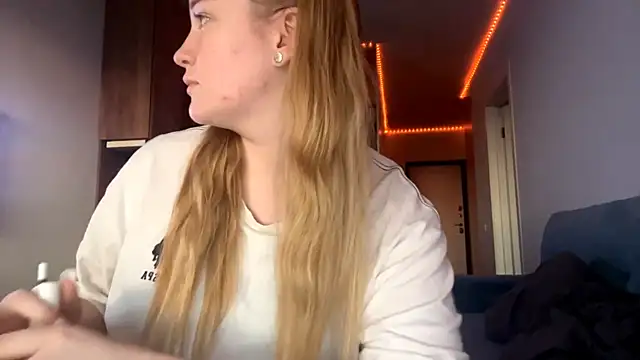 Lisi Kiss  online show from 05-22-26, 06:13
