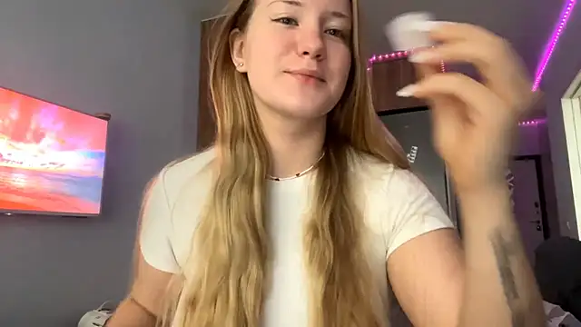 Lisi Kiss  online show from 05-27-26, 10:12