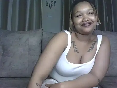 Snapshot of Candy_Tracy chatting on 06-18-26, 10:36 Candy Tracy online show from 06-18-26, 10:36