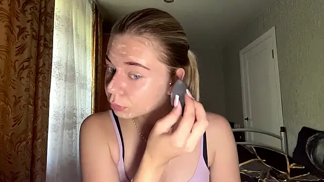 HoneysPiee online show from 07-08-26, 01:26