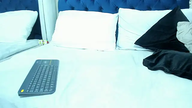 Snapshot of AlondraSosa chatting on 05-23-26, 01:37 AlondraSosa online show from 05-23-26, 01:37
