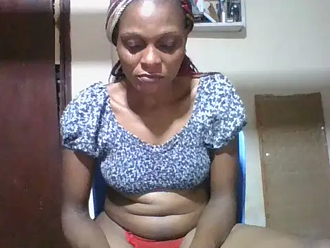 Snapshot of Ebonyqueen4 chatting on 07-11-26, 11:46 Ebonyqueen4 online show from 07-11-26, 11:46