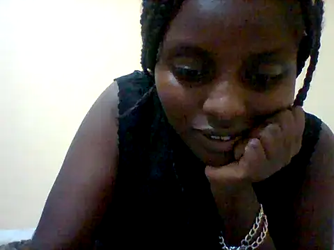 Snapshot of liligal chatting on 05-17-26, 07:54 liligal online show from 05-17-26, 07:54
