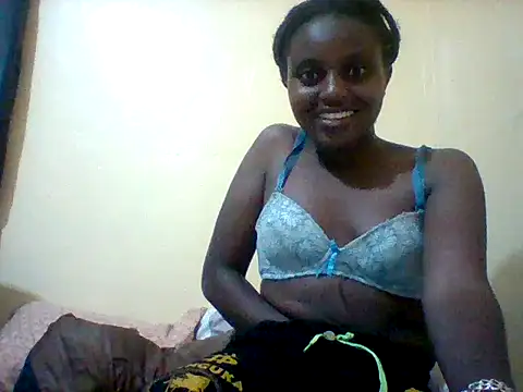 Snapshot of liligal chatting on 05-26-26, 06:59 liligal online show from 05-26-26, 06:59