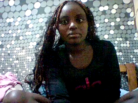 Snapshot of liligal chatting on 06-10-26, 04:34 liligal online show from 06-10-26, 04:34