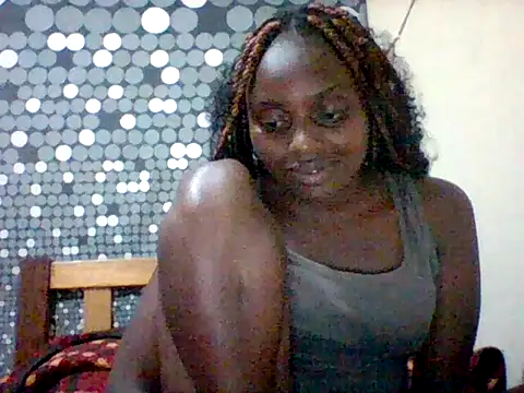 Snapshot of liligal chatting on 06-12-26, 07:35 liligal online show from 06-12-26, 07:35