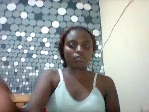 Snapshot of liligal chatting on 06-16-26, 08:00 liligal online show from 06-16-26, 08:00