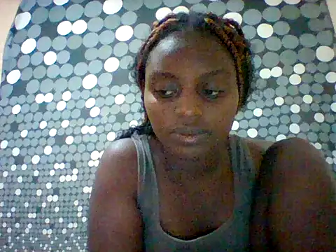 Snapshot of liligal chatting on 06-18-26, 07:52 liligal online show from 06-18-26, 07:52
