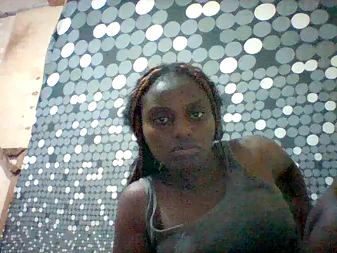 Snapshot of liligal chatting on 06-18-26, 08:57 liligal online show from 06-18-26, 08:57