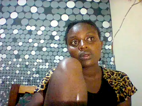 Snapshot of liligal chatting on 06-25-26, 08:57 liligal online show from 06-25-26, 08:57