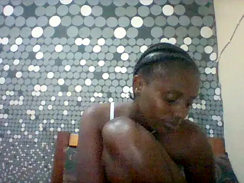 Snapshot of liligal chatting on 06-27-26, 07:08 liligal online show from 06-27-26, 07:08