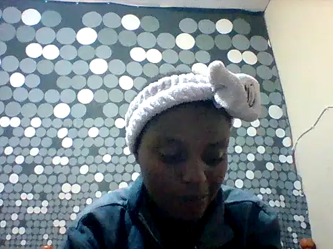 Snapshot of liligal chatting on 07-09-26, 03:32 liligal online show from 07-09-26, 03:32