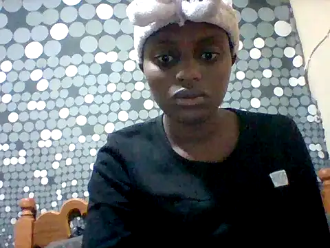 Snapshot of liligal chatting on 07-10-26, 03:33 liligal online show from 07-10-26, 03:33