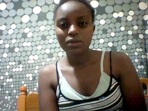 Snapshot of liligal chatting on 07-14-26, 04:28 liligal online show from 07-14-26, 04:28
