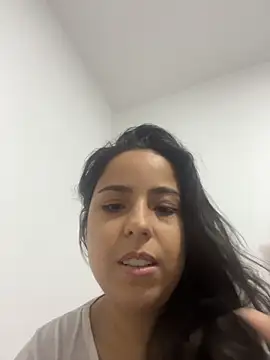 Snapshot of onMelan chatting on 05-17-26, 05:20 onMelan online show from 05-17-26, 05:20