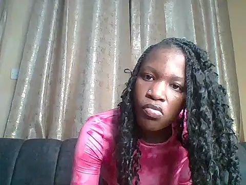 Snapshot of Sexy_dotta chatting on 06-14-26, 08:00 Sexy dotta online show from 06-14-26, 08:00