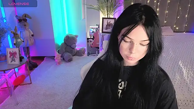 Vivi Vivian online show from 06-12-26, 09:03